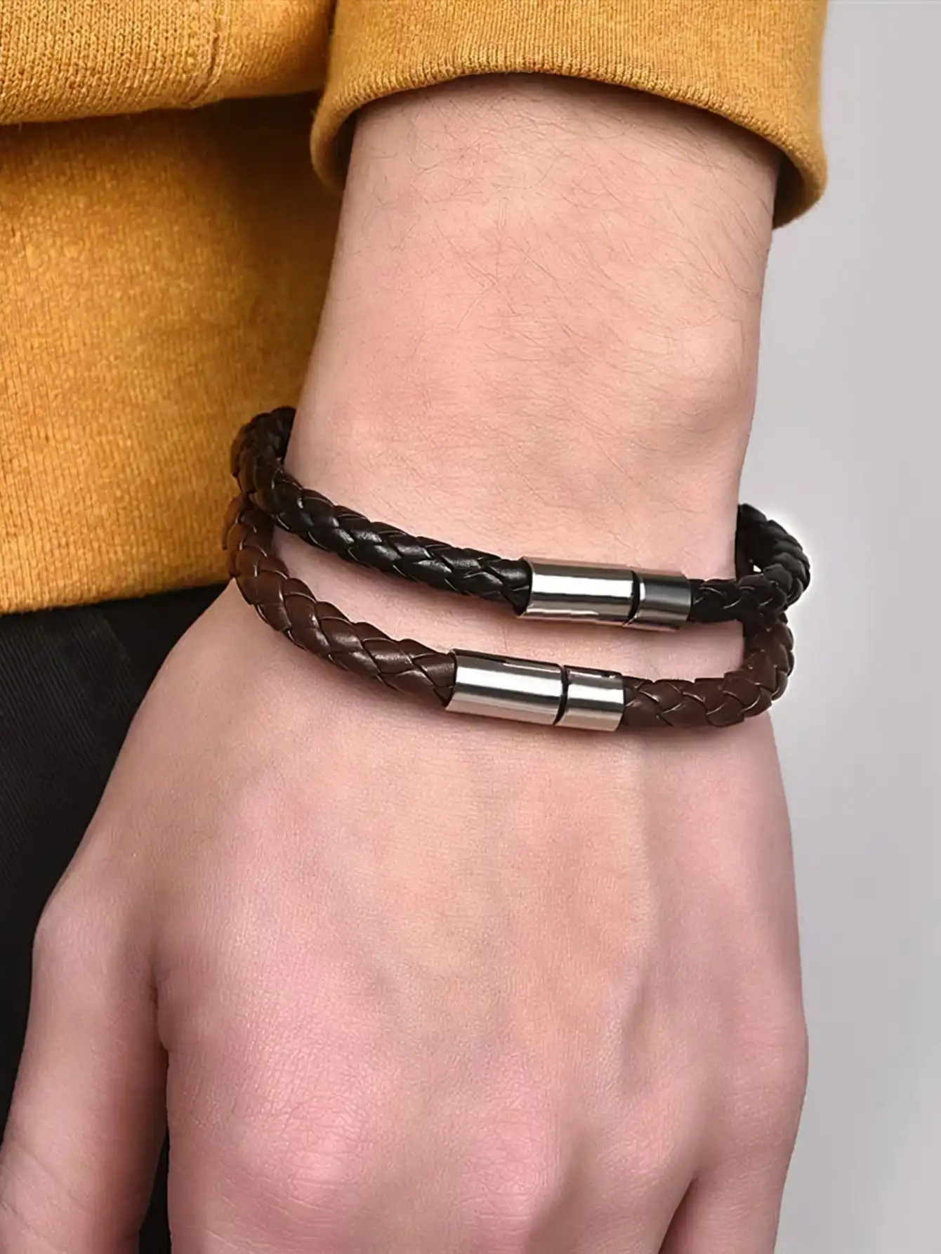 Pulseira em Couro PU Preto e Marrom - Kit com 2 Peças - Imagem 5