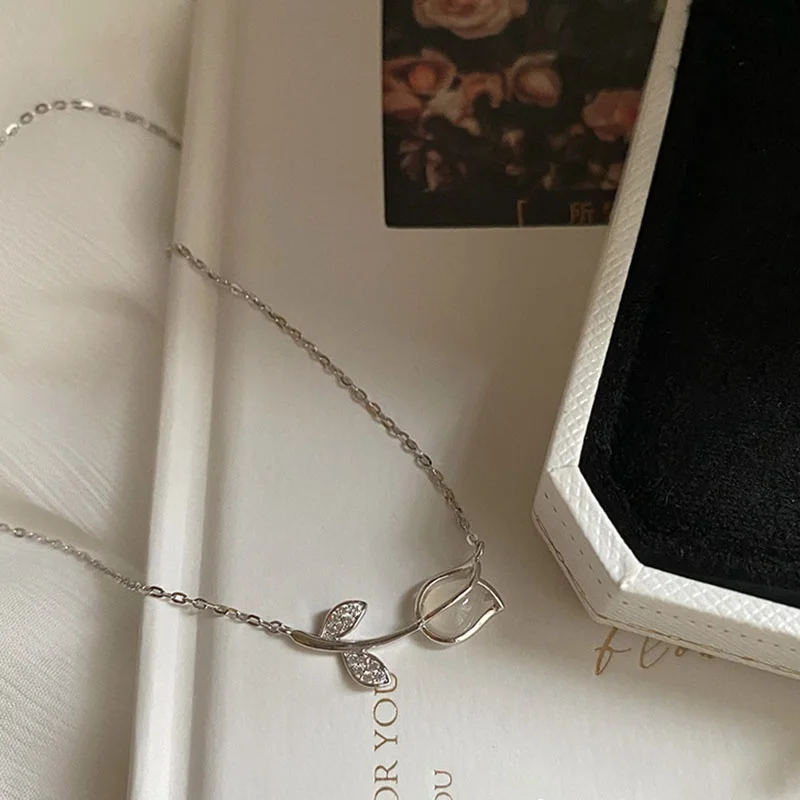 Colar Rosa Pedra da Lua com Tulipa Feminino - Imagem 3