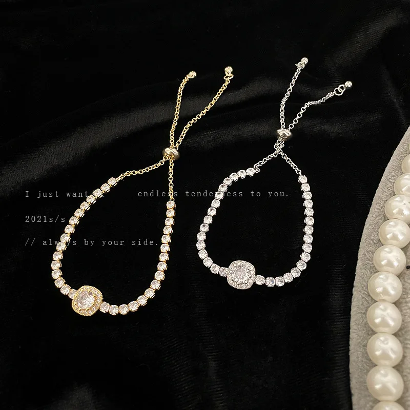 Pulseira Feminina Ajustável com Zircônias Brilhantes: Elegância Banhada a Ouro ou Prata - Imagem 29